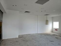 Roxy Square (D15), Retail #582816401